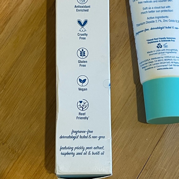 COOLA MINERAL FACE SUNSCREEN! 30 SPF MATTE FINISH! BNIB - Picture 5 of 10